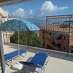 Kiki\'S Penthouse